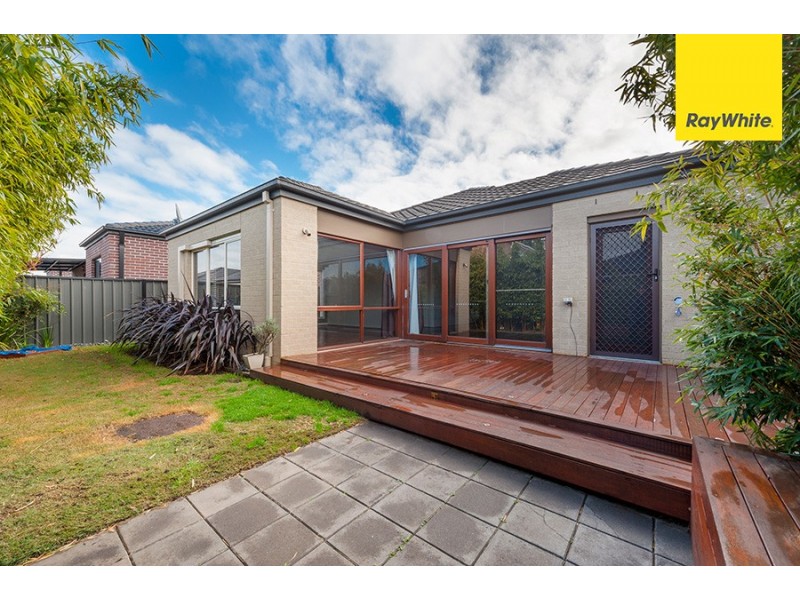 7 Moor Park Drive, Craigieburn VIC 3064