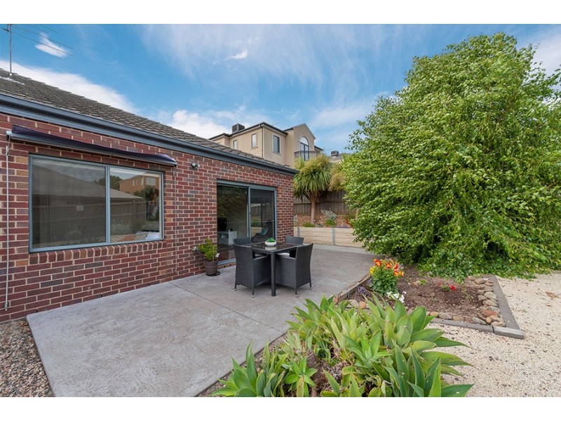 11 Eagleview Way, Craigieburn VIC 3064