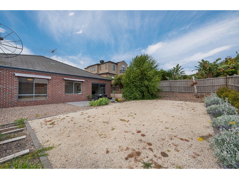 11 Eagleview Way, Craigieburn VIC 3064