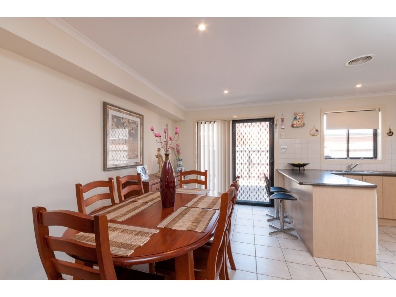 4/35 Hamilton Street, Craigieburn VIC 3064