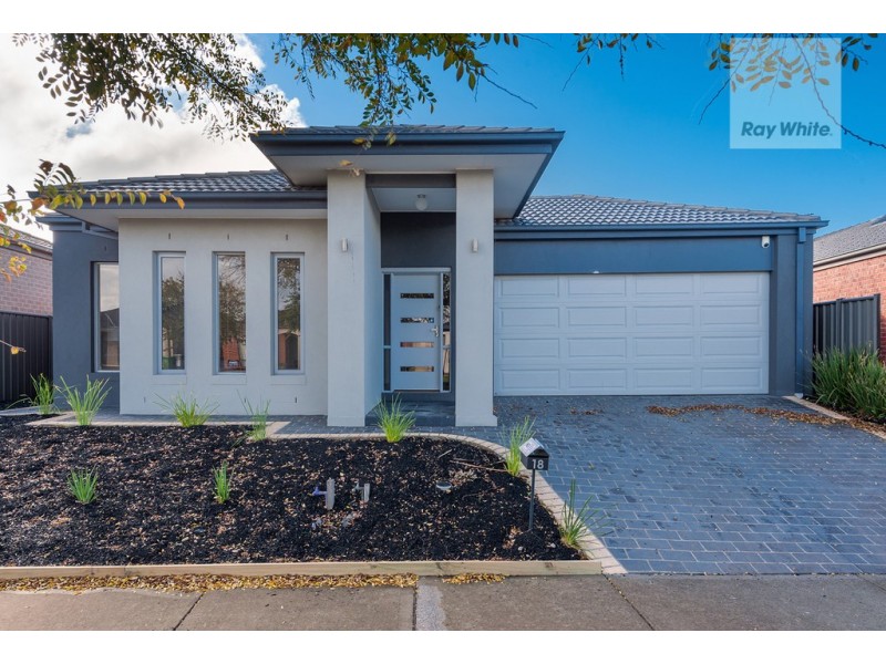 18 Arapiles Avenue, Craigieburn VIC 3064