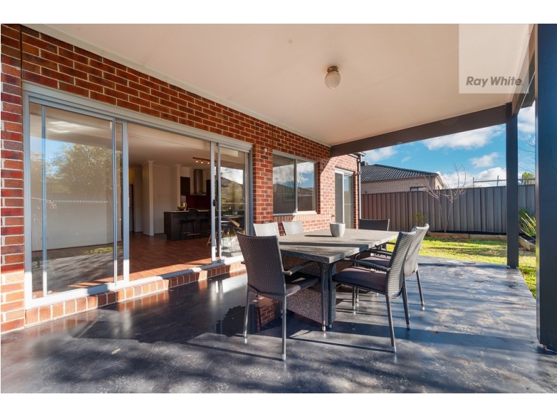 18 Arapiles Avenue, Craigieburn VIC 3064