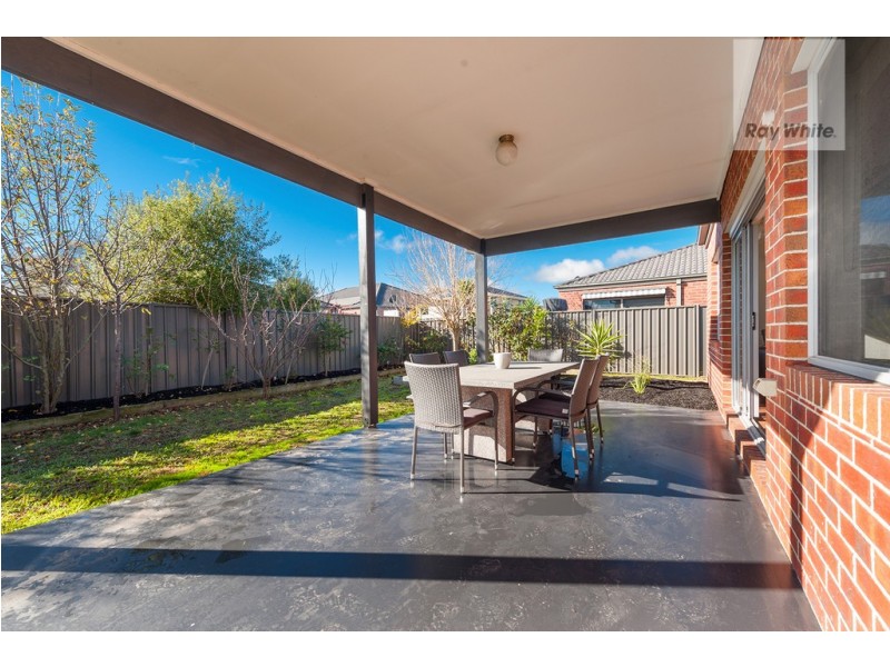 18 Arapiles Avenue, Craigieburn VIC 3064