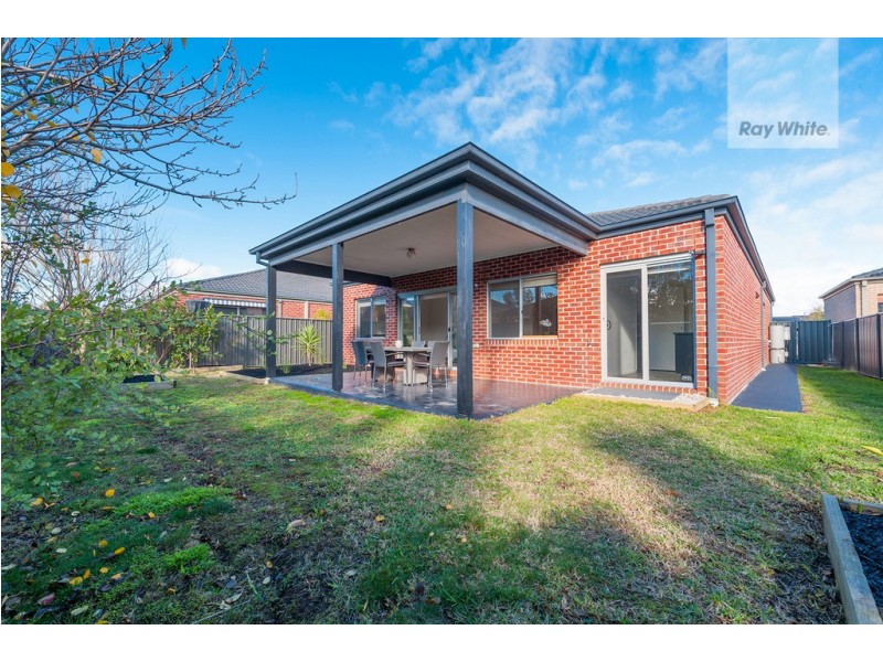 18 Arapiles Avenue, Craigieburn VIC 3064