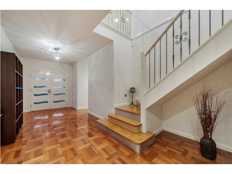 14 Thomas Street, Roxburgh Park VIC 3064