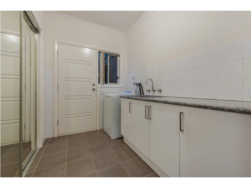 14 Thomas Street, Roxburgh Park VIC 3064