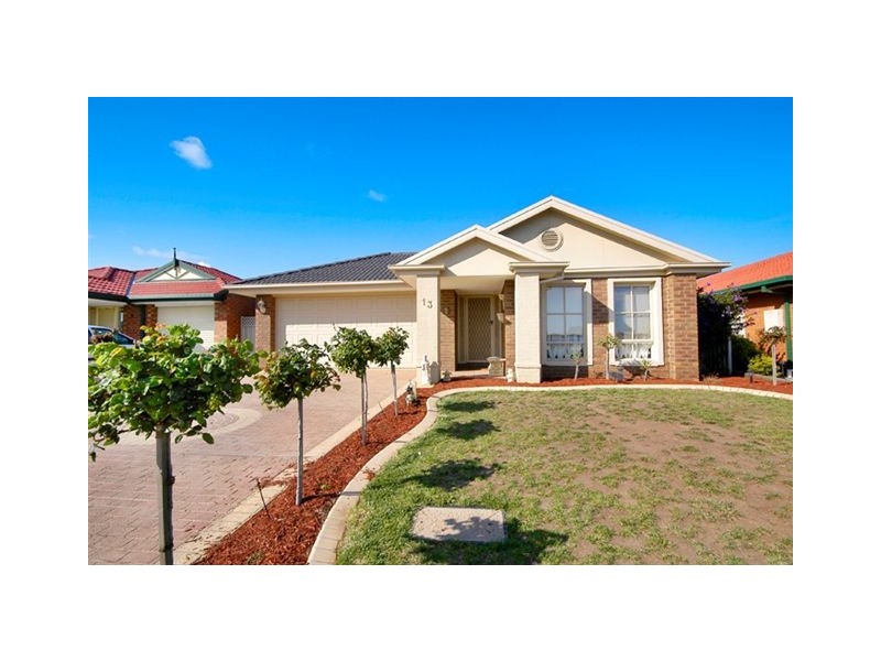 13 Jacarandah Place, Craigieburn VIC 3064