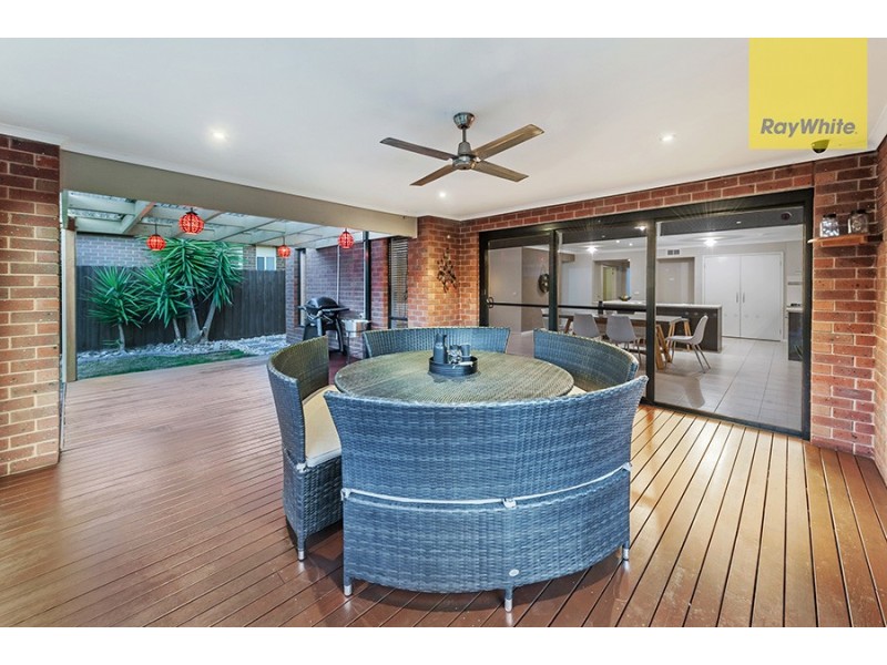 24 Paringa Avenue, South Morang VIC 3752