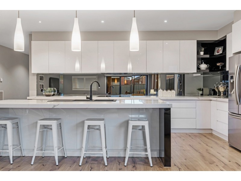 91 Creekbridge Street, Craigieburn VIC 3064