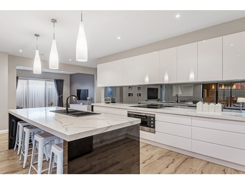 91 Creekbridge Street, Craigieburn VIC 3064