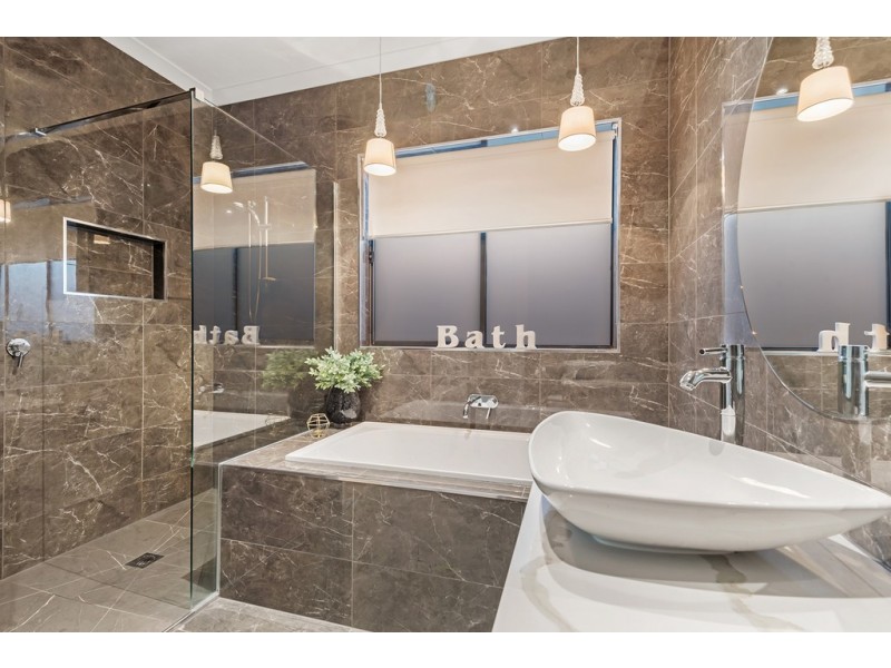 91 Creekbridge Street, Craigieburn VIC 3064