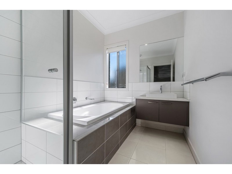 13 Progression Road, Craigieburn VIC 3064