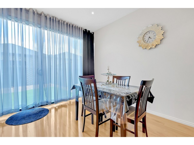 108 Newbury Boulevard, Craigieburn VIC 3064