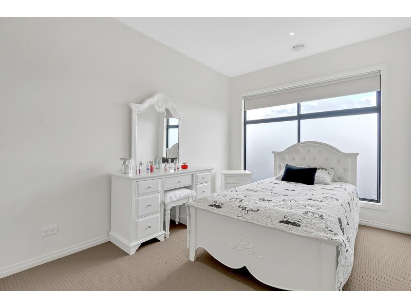 108 Newbury Boulevard, Craigieburn VIC 3064