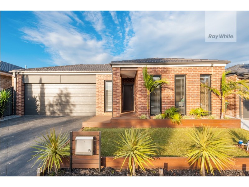 92 Moor Park Drive, Craigieburn VIC 3064