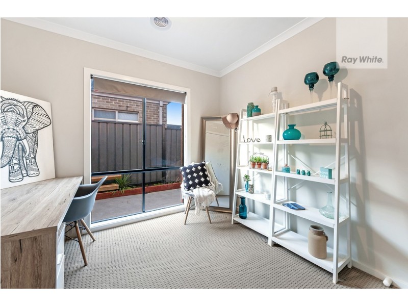 92 Moor Park Drive, Craigieburn VIC 3064