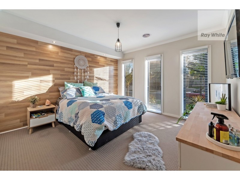 92 Moor Park Drive, Craigieburn VIC 3064