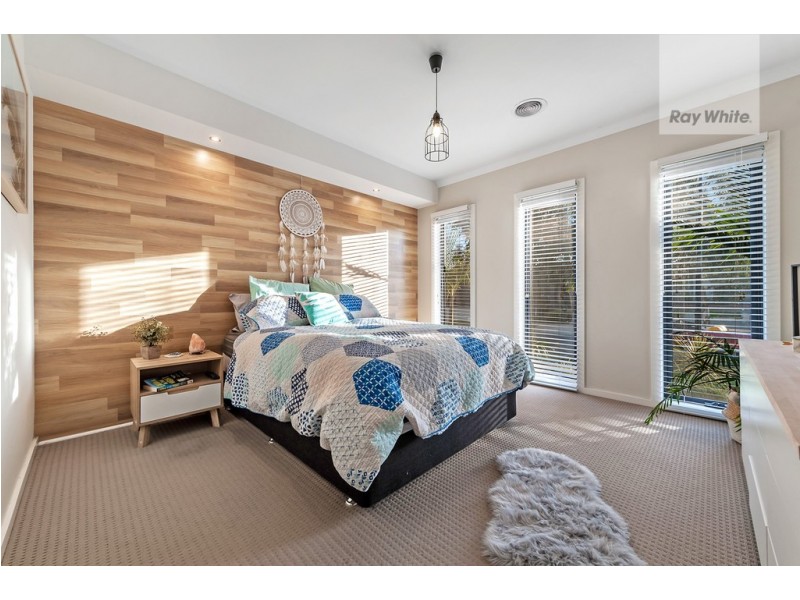 92 Moor Park Drive, Craigieburn VIC 3064