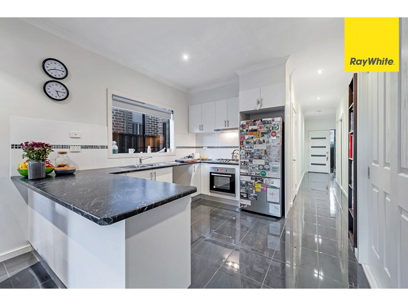 21 Fermont Avenue, Craigieburn VIC 3064