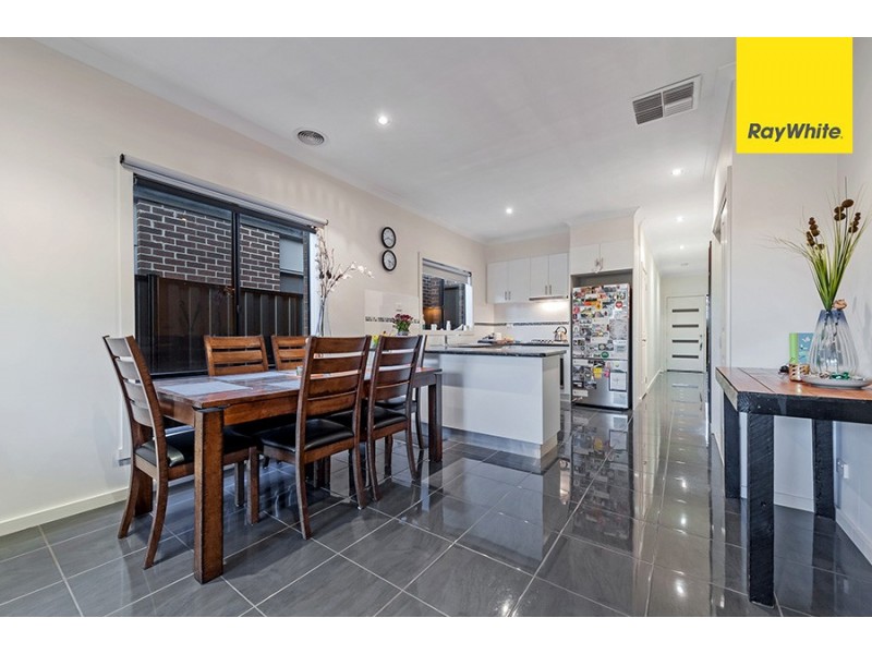 21 Fermont Avenue, Craigieburn VIC 3064