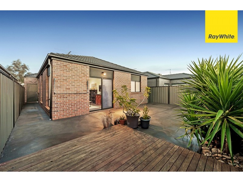 21 Fermont Avenue, Craigieburn VIC 3064