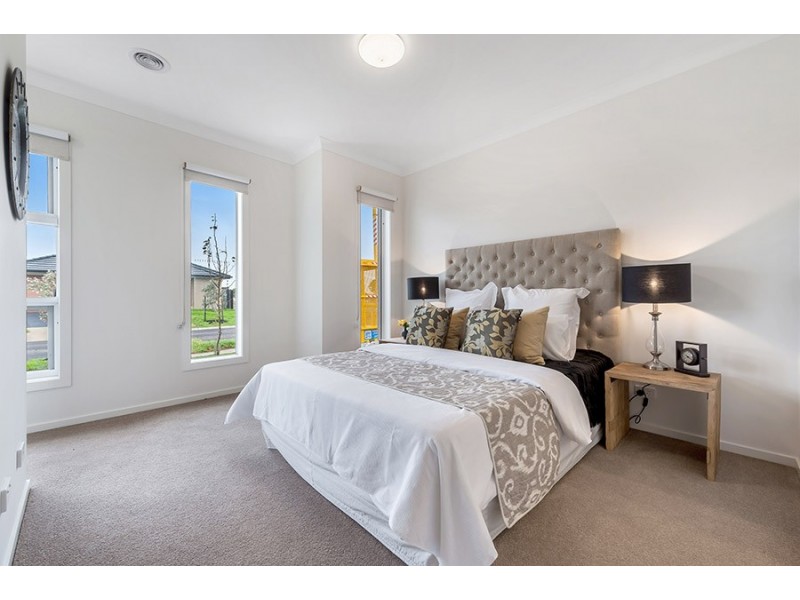 73 Creekbridge Street, Craigieburn VIC 3064