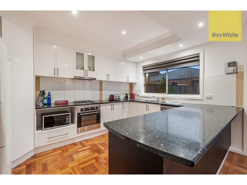 33 Beechworth Avenue, Greenvale VIC 3059