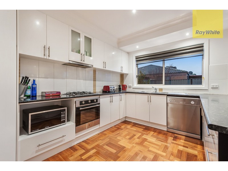 33 Beechworth Avenue, Greenvale VIC 3059