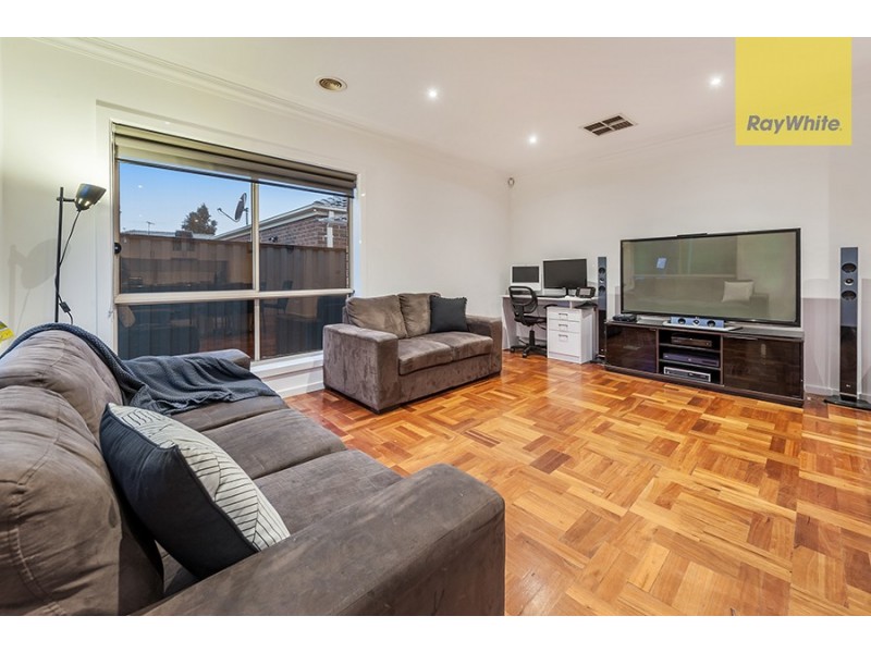 33 Beechworth Avenue, Greenvale VIC 3059