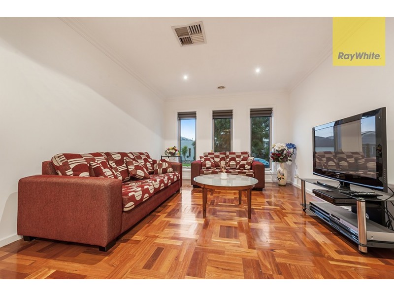 33 Beechworth Avenue, Greenvale VIC 3059