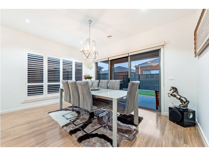 6 Virtue Way, Craigieburn VIC 3064