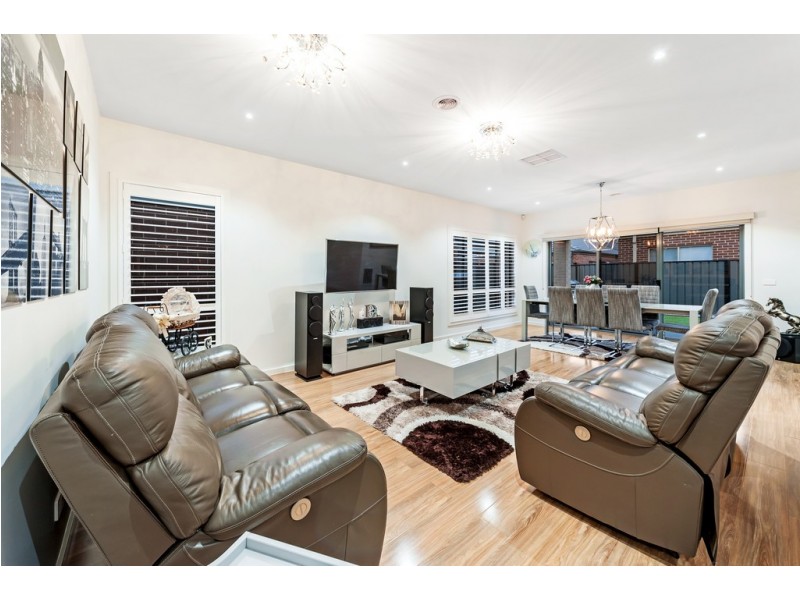 6 Virtue Way, Craigieburn VIC 3064