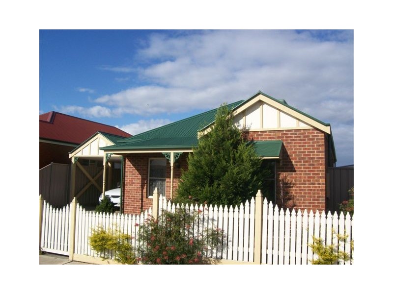 5 Yass Lane, Craigieburn VIC 3064