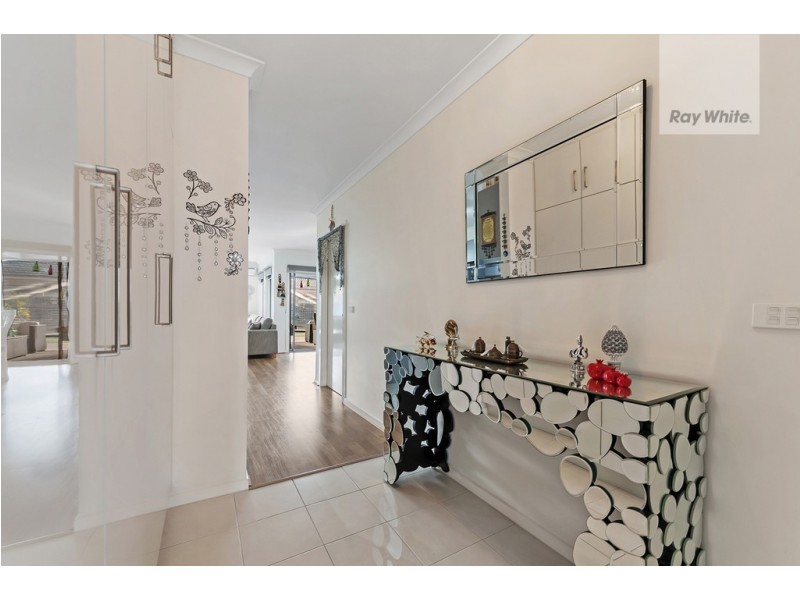 28 Greenham Avenue, Craigieburn VIC 3064