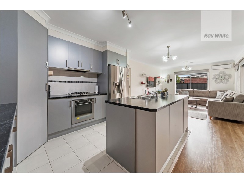 28 Greenham Avenue, Craigieburn VIC 3064