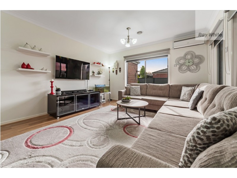 28 Greenham Avenue, Craigieburn VIC 3064