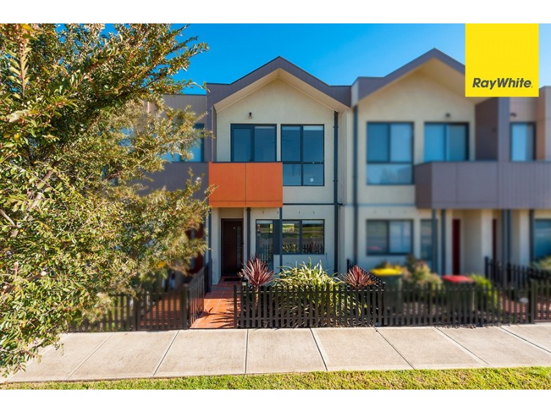 27 Huntington Drive, Craigieburn VIC 3064