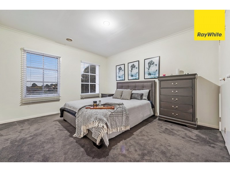 1 Angus Court, Roxburgh Park VIC 3064