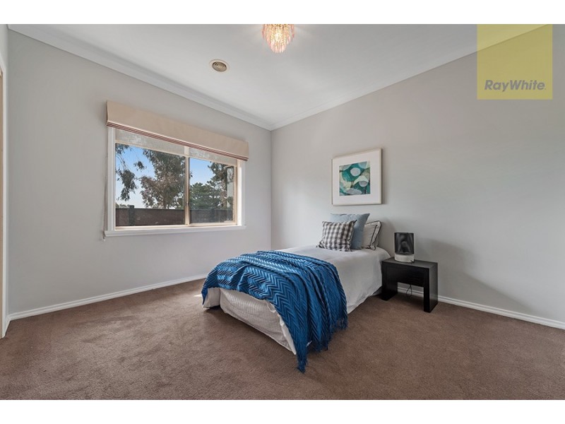 2 Healesville Loop, Craigieburn VIC 3064