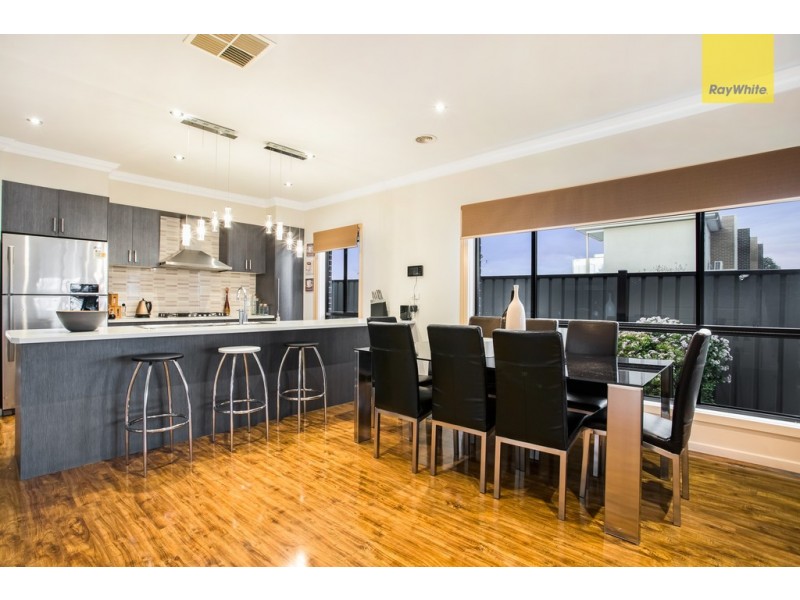 8 Densham Way, Craigieburn VIC 3064