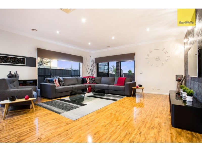 8 Densham Way, Craigieburn VIC 3064