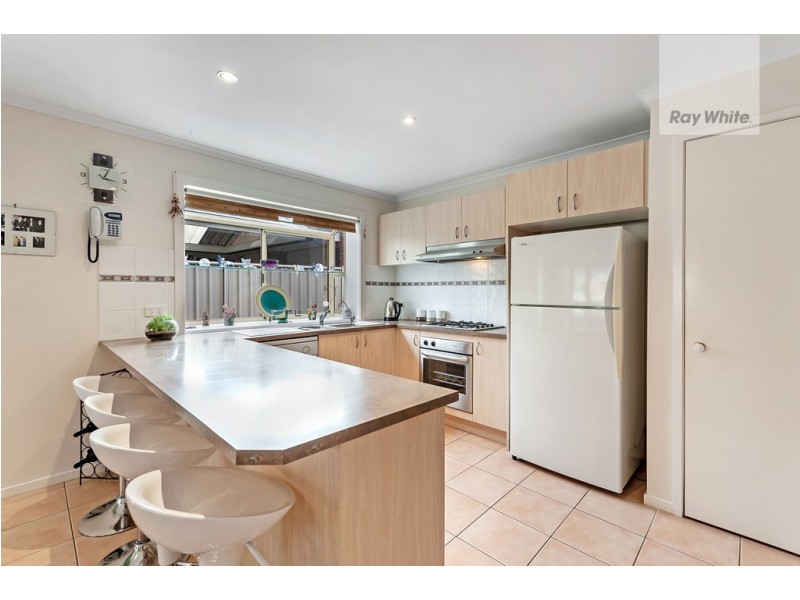 39 Lakes Drive, Craigieburn VIC 3064