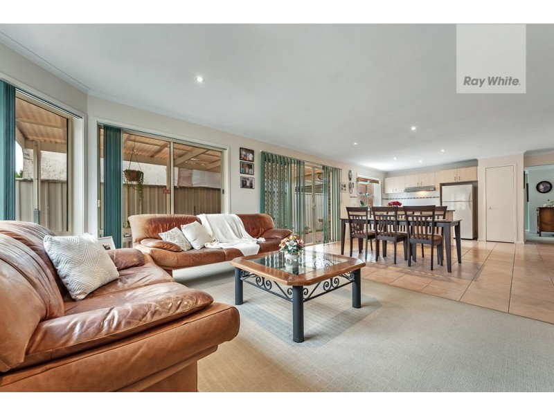 39 Lakes Drive, Craigieburn VIC 3064