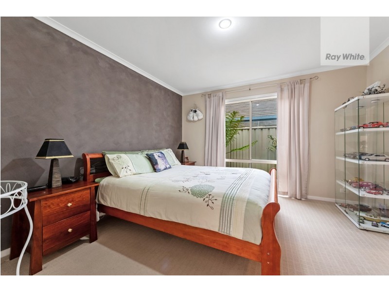 39 Lakes Drive, Craigieburn VIC 3064