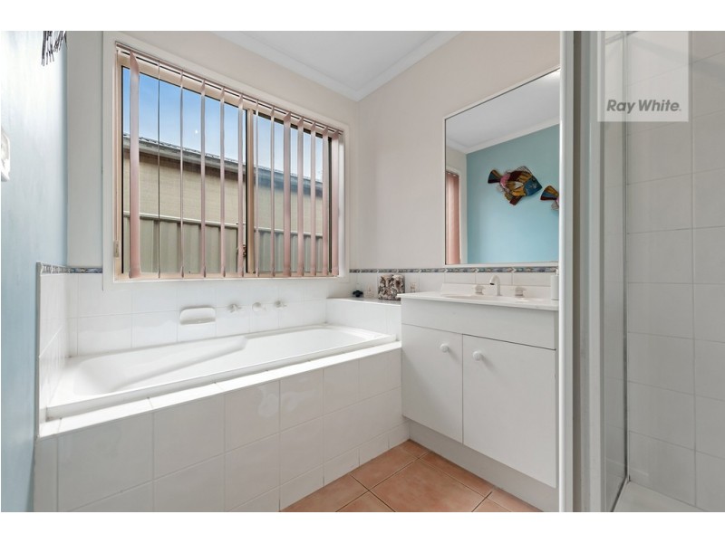 39 Lakes Drive, Craigieburn VIC 3064