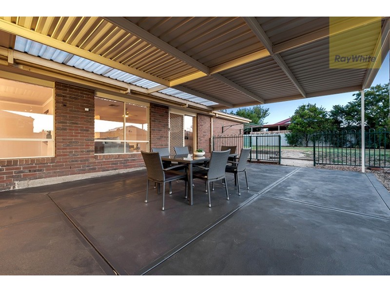 61 Creekwood Drive, Craigieburn VIC 3064