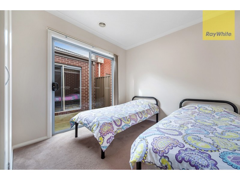 27 Furlong Street, Craigieburn VIC 3064