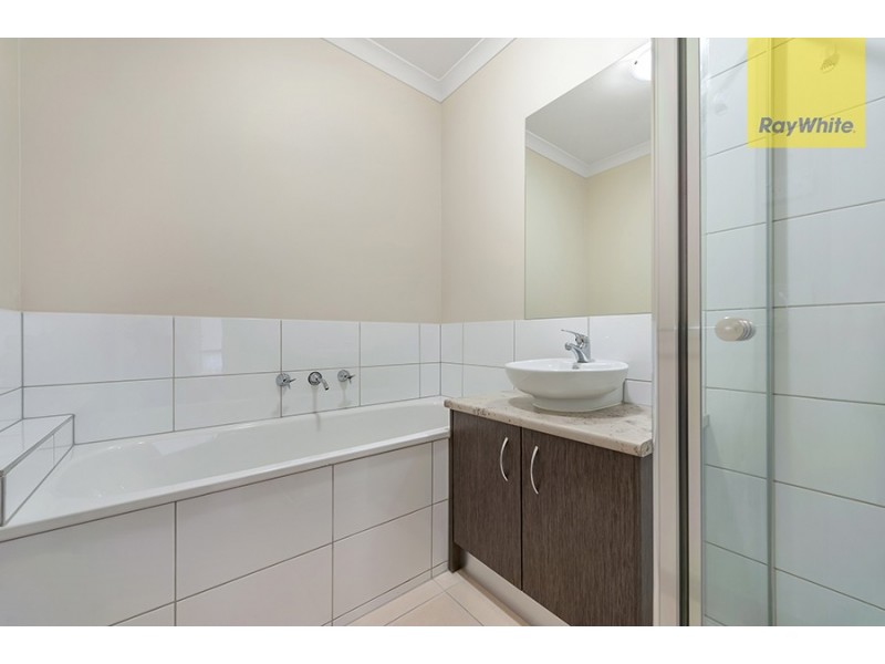 27 Furlong Street, Craigieburn VIC 3064