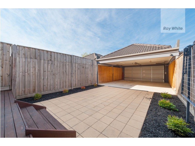 16/8 Moresby Court, Craigieburn VIC 3064