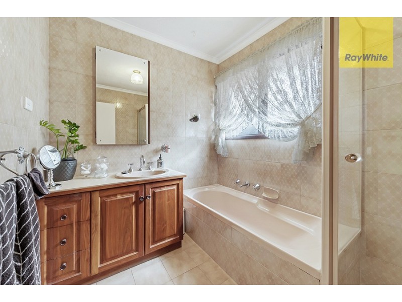 20 Dunbar Court, Lalor VIC 3075